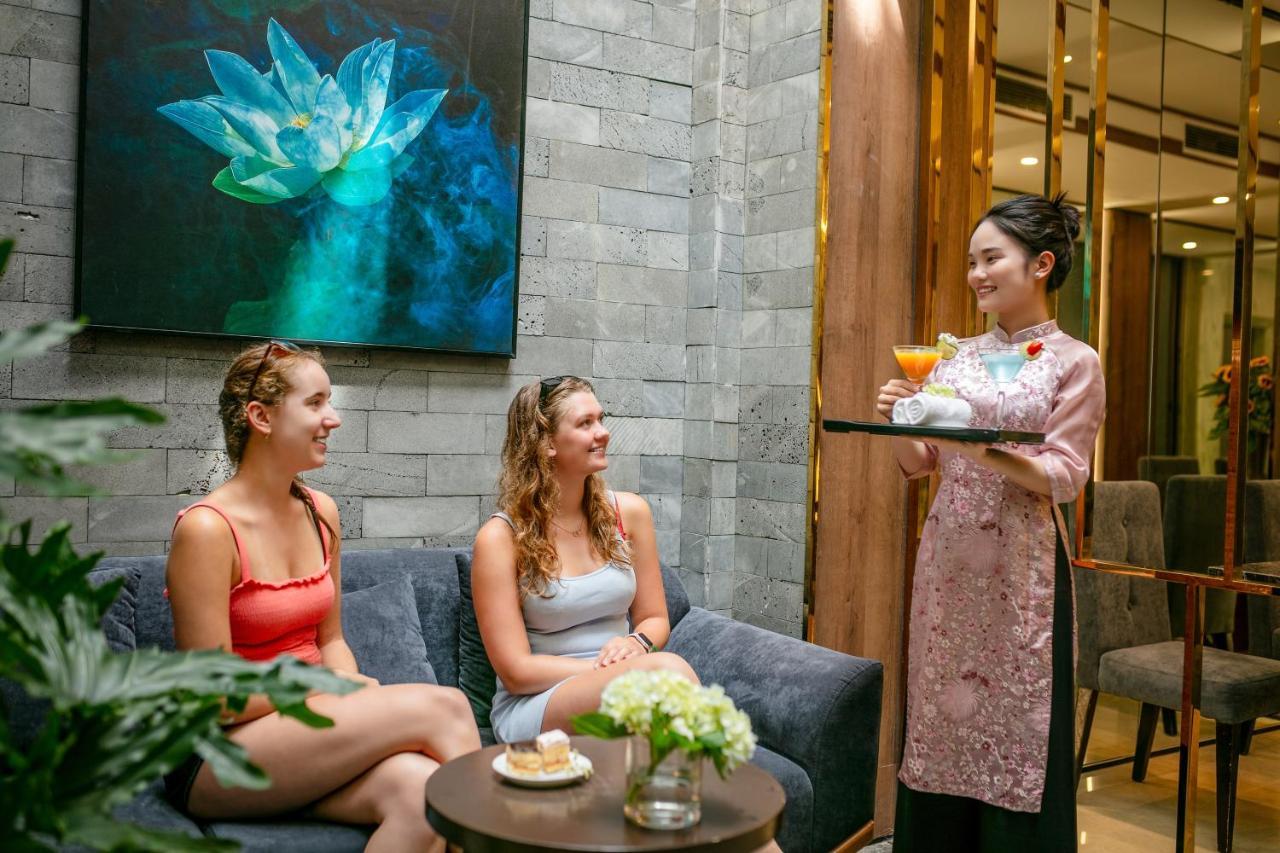 Hanoi La Palm Premier Hotel & Spa Buitenkant foto