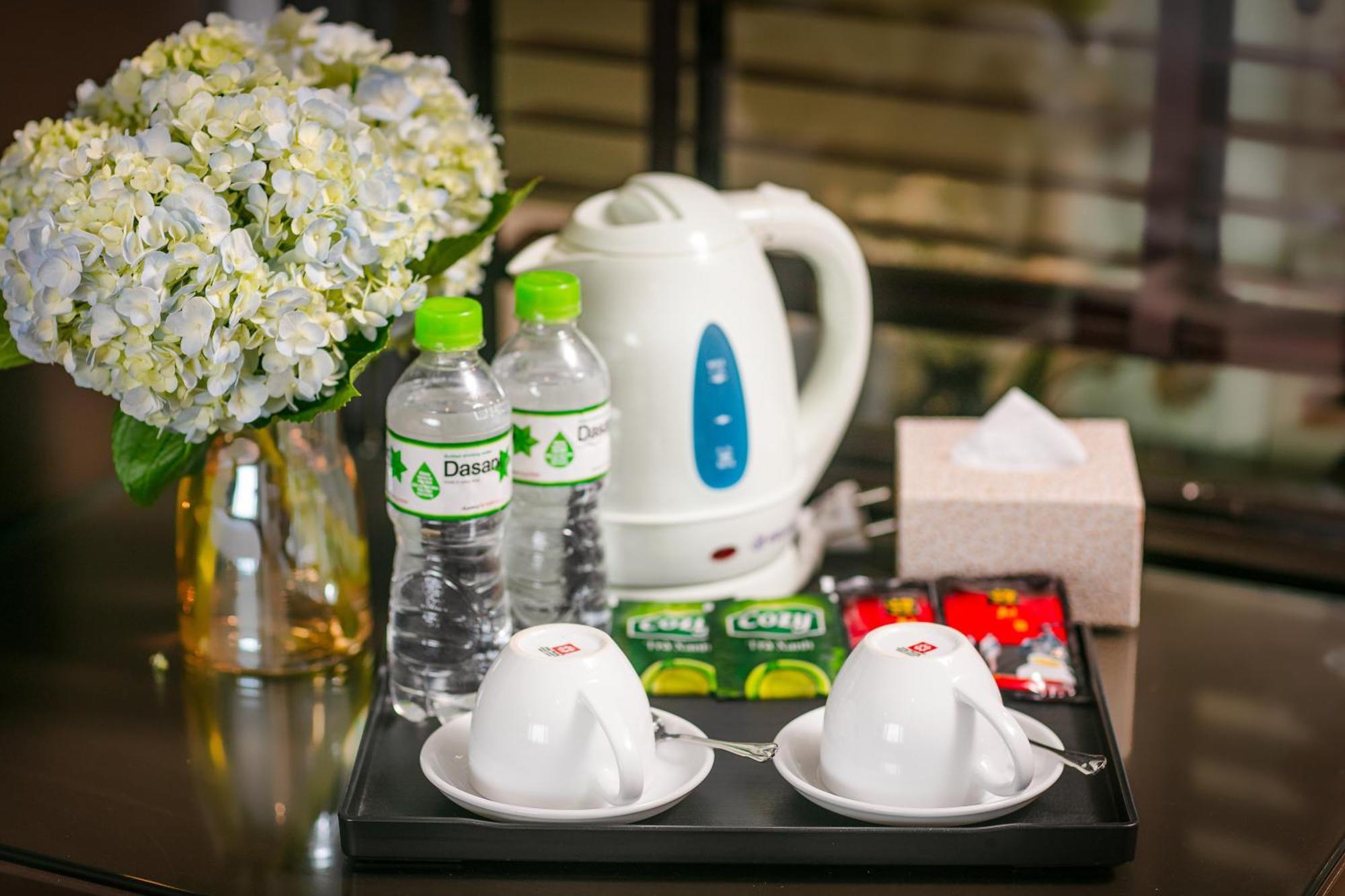 Hanoi La Palm Premier Hotel & Spa Buitenkant foto