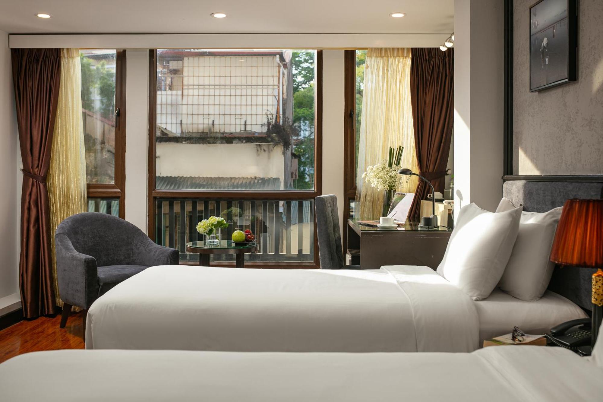 Hanoi La Palm Premier Hotel & Spa Buitenkant foto